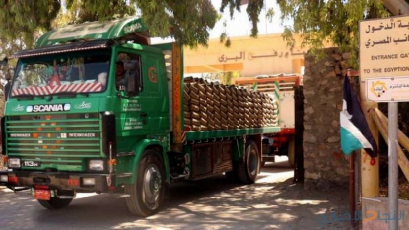 استئناف إدخال شاحنات الغاز والبضائع من مصر لغزة