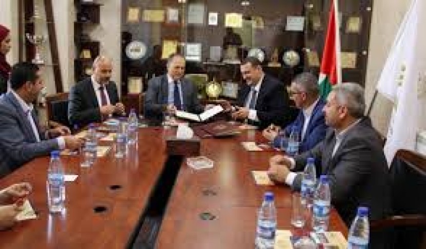 جامعة فلسطين الأهلية و رأس المال توقعان اتفاقية تعاون
