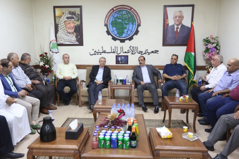 جمعية رجال الاعمال بغزة تبحث مع البرغوثي سبل إنهاء الانقسام وحل مشاكل غزة
