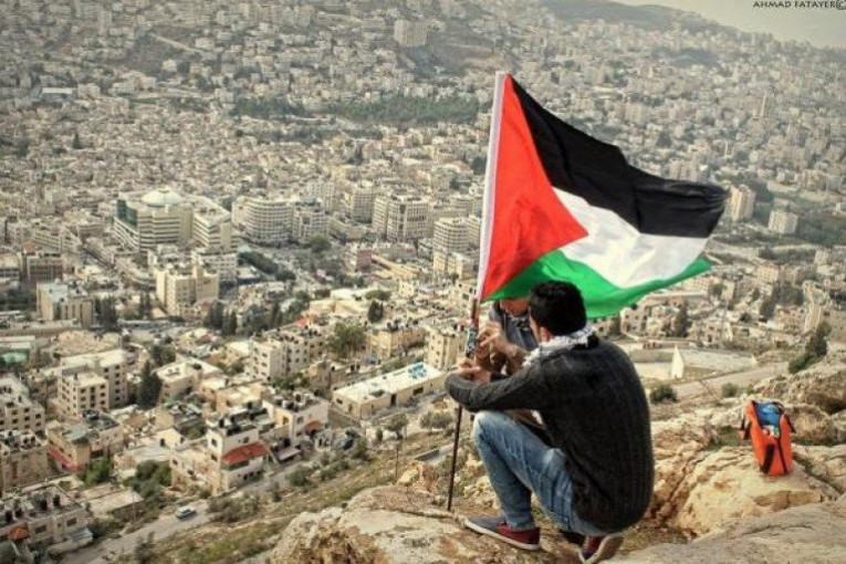 البطالة والعمالة في القدس.. ارقام واحصائيات