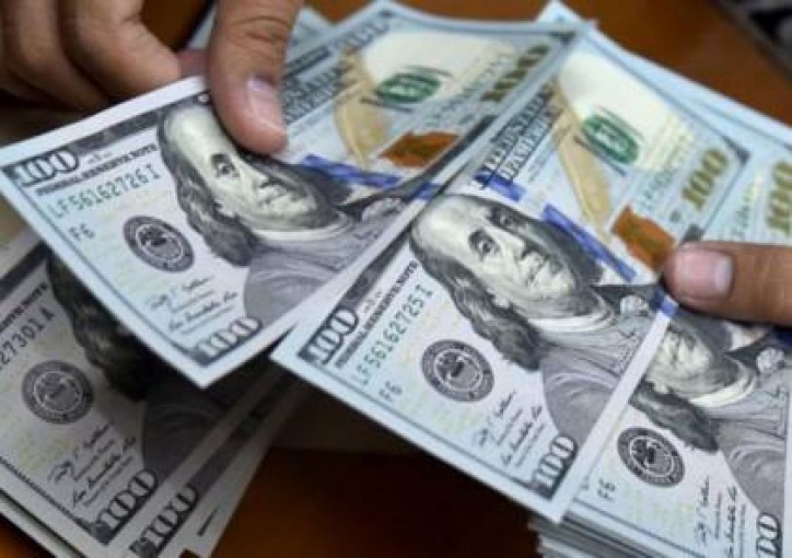 بسبب العجول.. إسرائيل تمنع تحويل أموال الفلسطينيين من الشيكل إلى عملات أجنبية