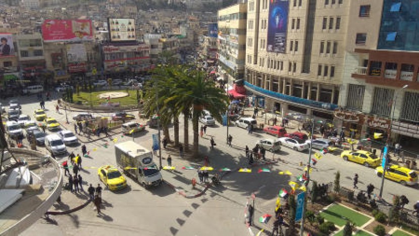 لماذا ضاقت شوارع نابلس بمركباتها؟