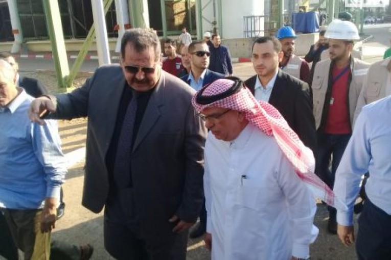 العمادي: ضخ الملايين لغزة سيحرك اقتصادها الميت