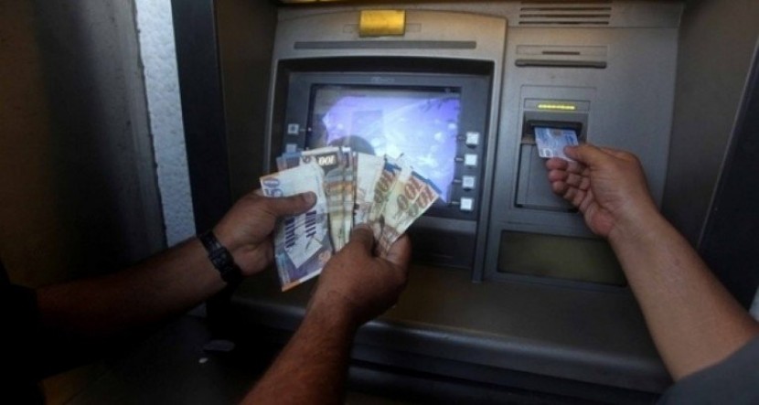 ودائع العملاء في بنوك غزة تتراجع إلى 1.123 مليار دولار