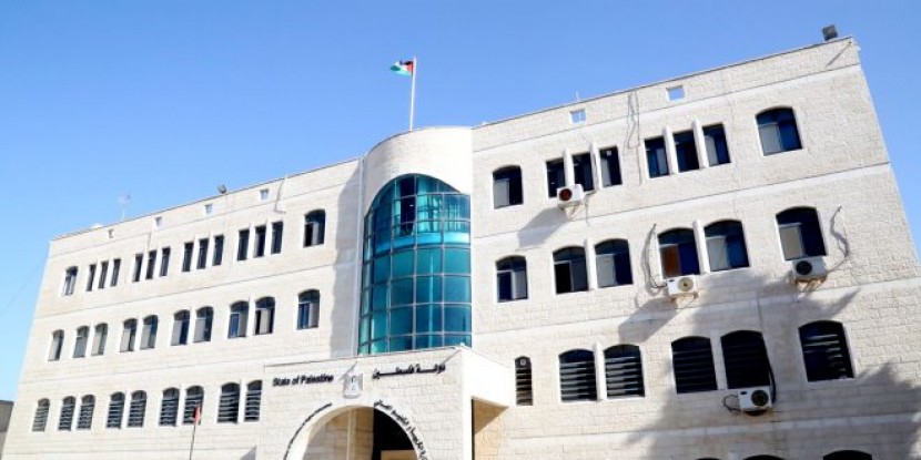 التربية تنهي مقابلات عدد من المتقدمين للإدارات العامة