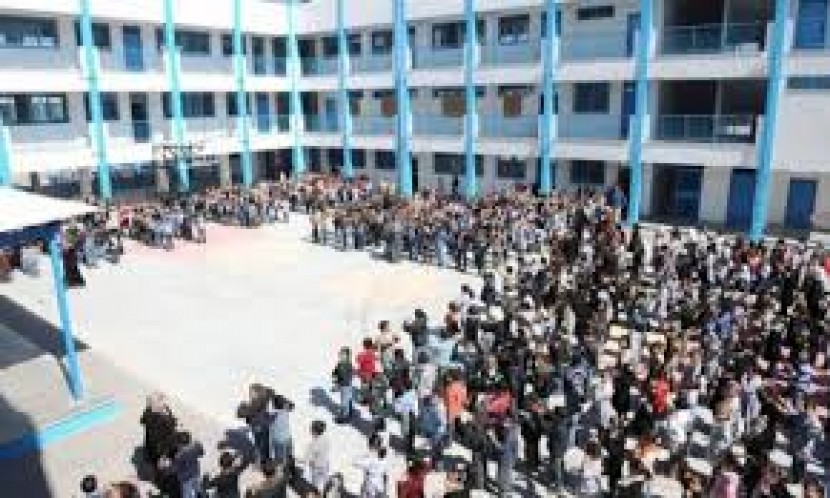 1700 تلميذ صف اول ممنوعون من مدارس الاونروا