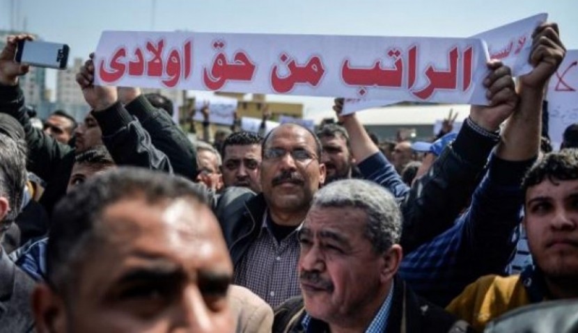 نقابة الموظفين بغزة .. توجه مطالب للحكومة والمالية والبنوك والموظفين