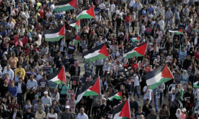 استطلاع رأي: 5% من الفلسطينيين متفائل بتحسن الأوضاع الاقتصادية