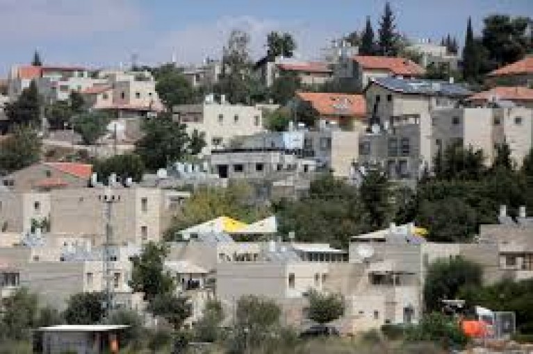 عيسى: الاستيطان ينهش المدن والقرى الفلسطينية ويشتت ساكنيها