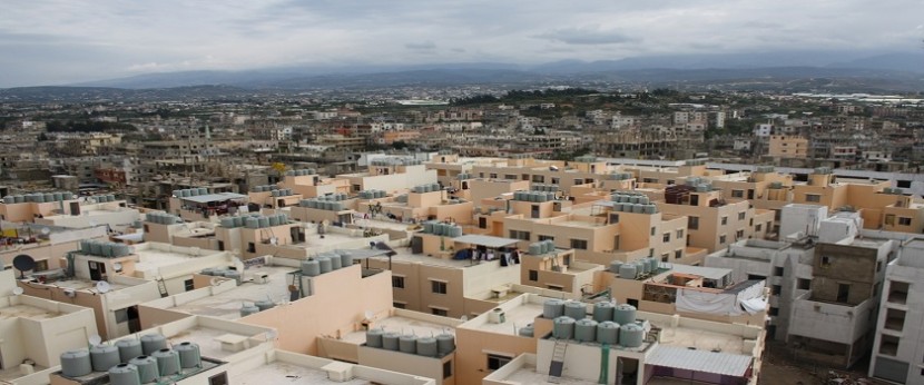 أبو هولي يدعو الدولة المانحة للالتزام بتعهداتها المالية لإنجاز إعادة إعمار البارد