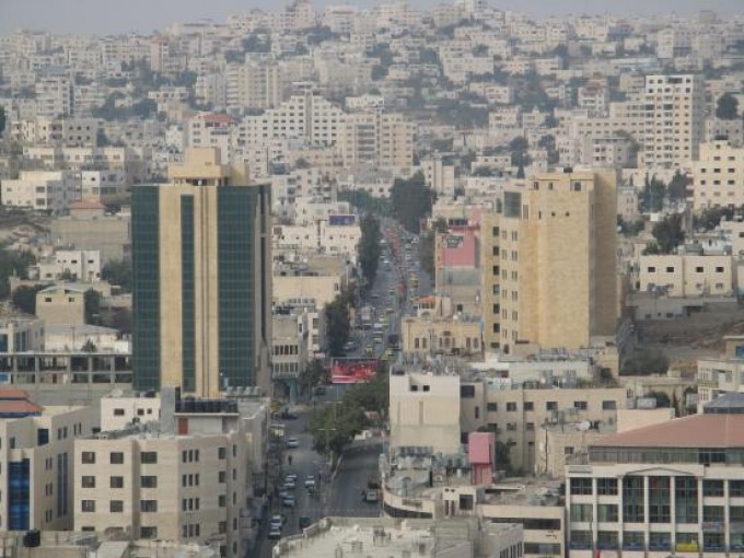 أبو سنينة: رزمة من مشاريع الطرق بقيمة 56 مليون شيقل في الخليل