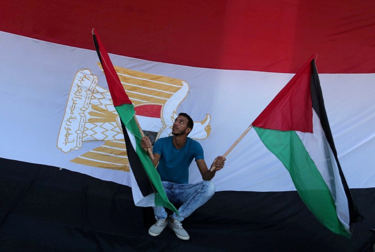 تفاصيل المخطط المصري للمصالحة بين حماس وفتح
