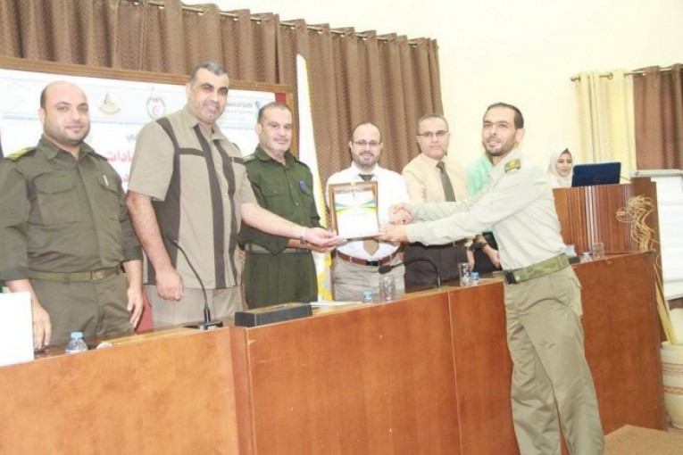 الخدمات الطبية بغزة تختتم دورات في اعداد مدربين وتأهيل كوادر اسعاف وطوارئ