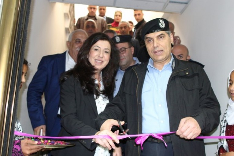 وزيرة الاقتصاد تفتتح المعرض الأول لمنتجات نزلاء ونزيلات مراكز الإصلاح والتأهيل