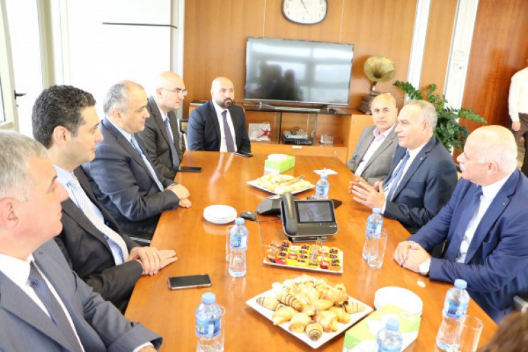 وزير الاتصالات يزور مجموعة الاتصالات وأوريدو