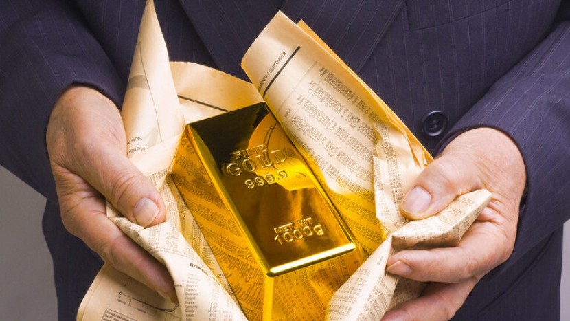 أسعار الذهب فوق 1800 دولار للأونصة