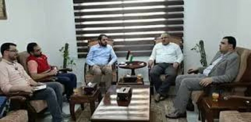 الهلال الأحمر التركي يطلع على برامج وزارة الأشغال بغزة