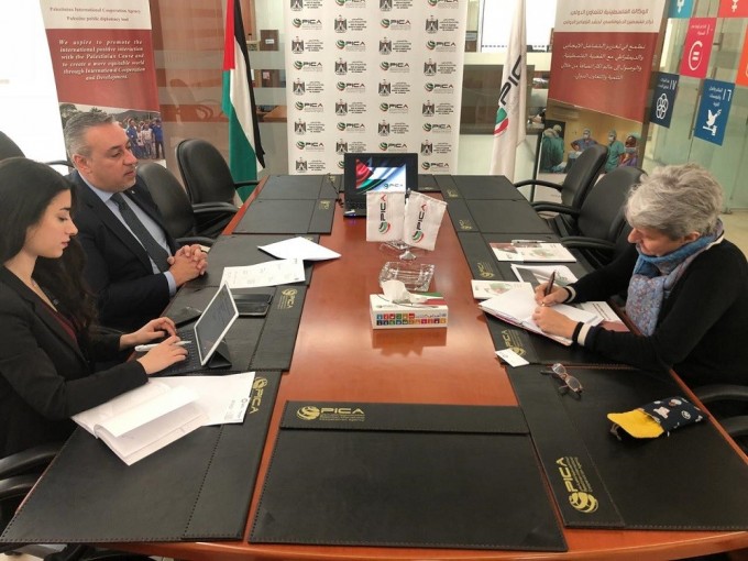 الوكالة الفلسطينية ونظيرتها الفرنسية تبحثان برامج التعاون