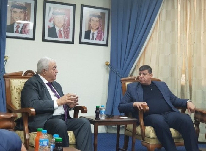 العمل الفلسطينية ولجنة فلسطين النيابية الأردنية تبحثان سبل التعاون المشترك