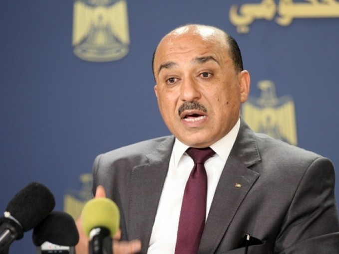 الحساينة يعلن عن صرف 3 مليون دولار لتأهيل البنية التحتية في غزة