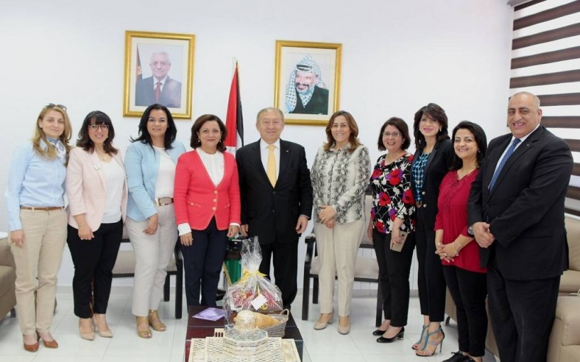 فلسطين.. منتدى سيدات الأعمال يبحث دمج المرأة في العملية الاقتصادية