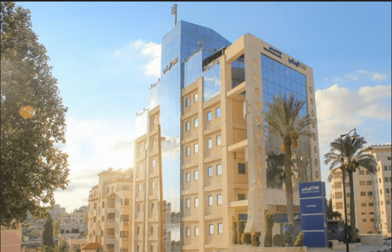 استحواذ البنك الوطني على 