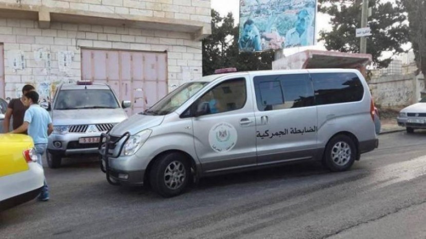 إيقاف مصنعين بالخليل لافتقارهما للشروط الصحية
