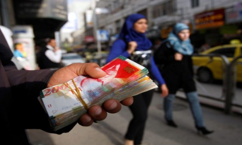 590 مليون دولار قيمة متأخرات الموظفين على السلطة الفلسطينية
