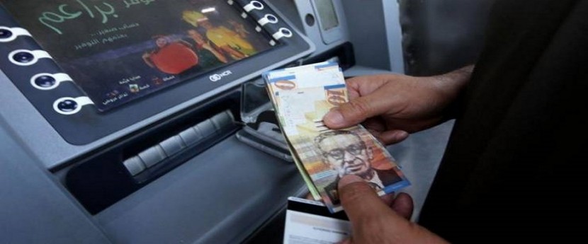 أرصدة المصارف المحلية بالخارج تنخفض إلى 2.22 مليار دولار