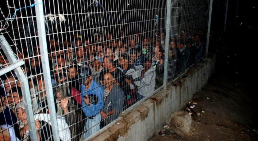 في عيدهم.. عمال فلسطينيون يشكون سوء المعاملة