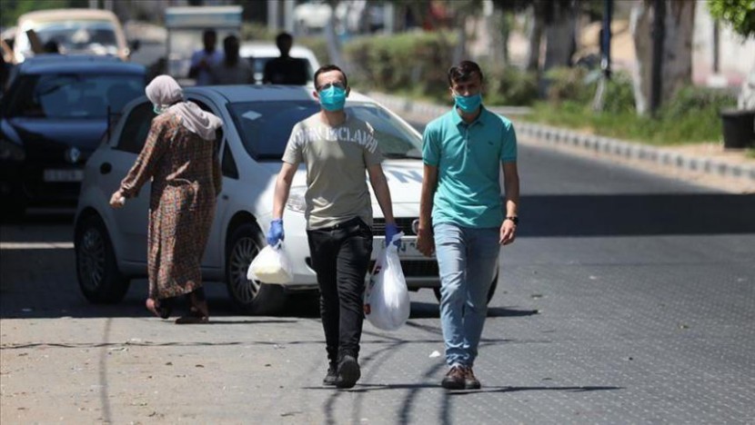 وفاة و51 إصابة بكورونا في غزة