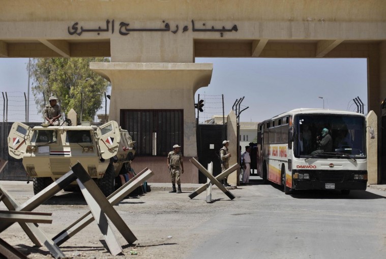 آلية السفر عبر معبر رفح اليوم السبت