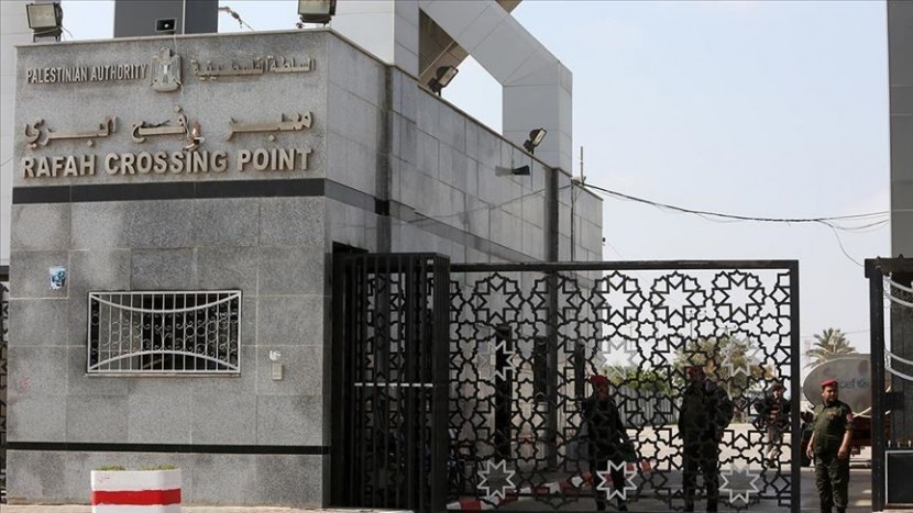اللوح يتوقع فتح معبر رفح في القريب العاجل لعودة 2000 مواطن إلى غزة