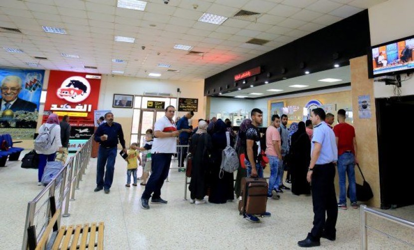 71 ألف مسافر تنقلوا عبر معبر الكرامة الأسبوع الماضي