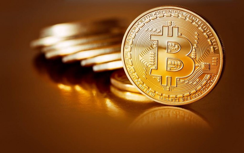 الأحمر يكسو الأصول المشفرة.. و البيتكوين  تتراجع 4%