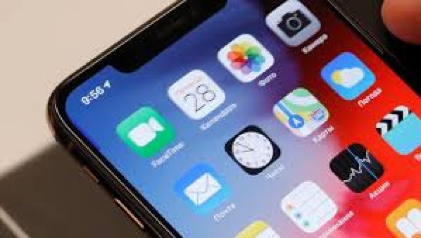 آبل تسد ثغرة فيس تايم وتكافئ الفتى الذي اكتشفها