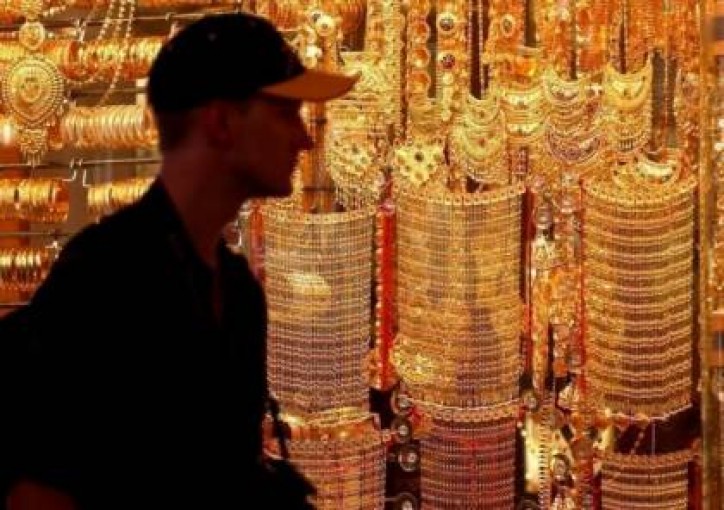 هبوط أسعار الذهب مع صعود الدولار