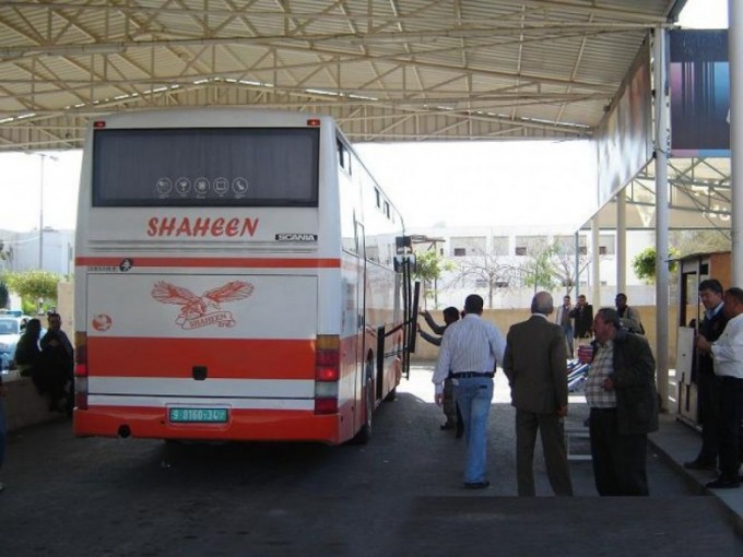 تنقل 6412 مسافر أمس الخميس على معبر الكرامة