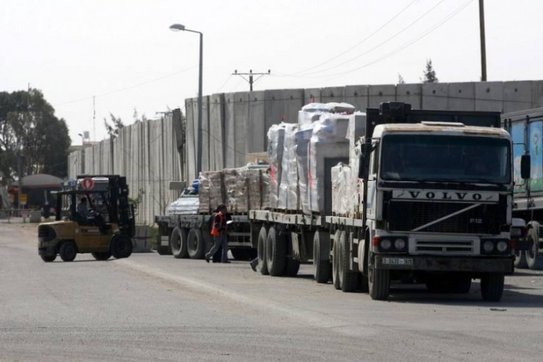 إحصائية حركة الشاحنات عبر كرم أبو سالم اليوم الاثنين