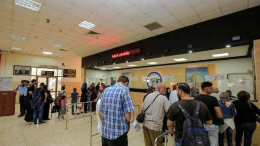 معبر الكرامة.. تنقل 31 ألف مسافر وتوقيف 166 مطلوباً الأسبوع الماضي