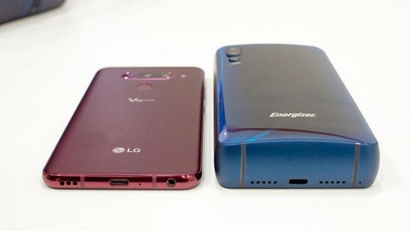 مفاجأة.. هاتف ذكي ببطارية مشحونة لـ50 يوما