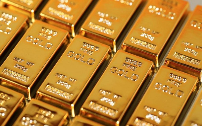 الذهب يتراجع 20 دولاراً عند التسوية بعد بيانات اقتصادية