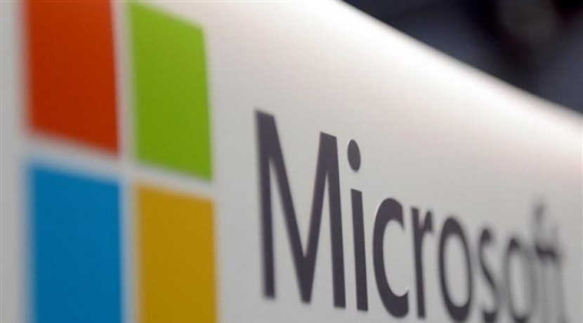 مايكروسوفت تسد 50 ثغرة أمنية في برامجها