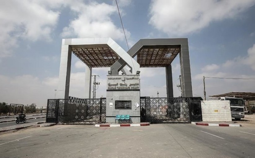 كشف تنسيقات مصرية للسفر عبر معبر رفح يوم الخميس