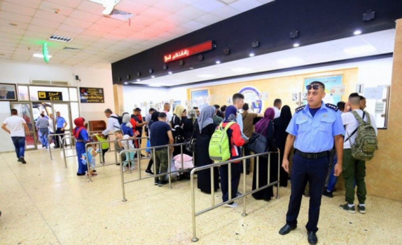 الحكومة الفلسطينية: في أي لحظة قد تُغلق المعابر بشكل كامل