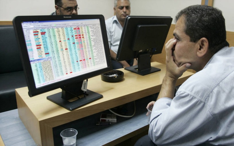 أسهم الخدمات والاستثمار تتراجع بمؤشرات فلسطين