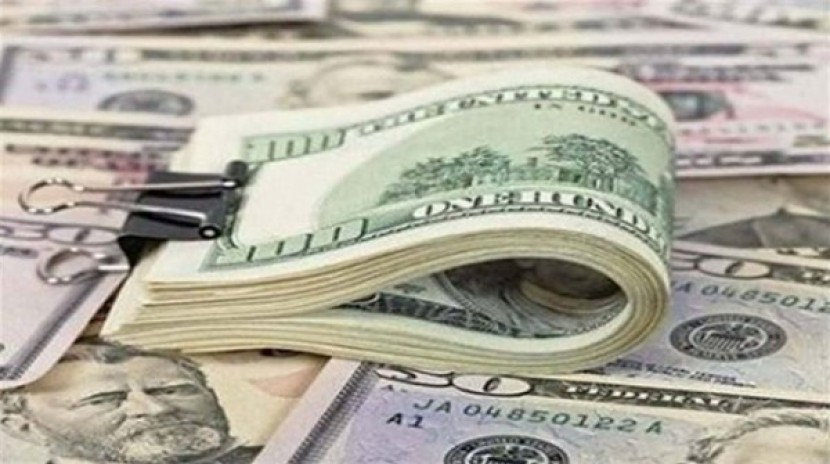 العملات: ارتفاع طفيف على سعر صرف الدولار