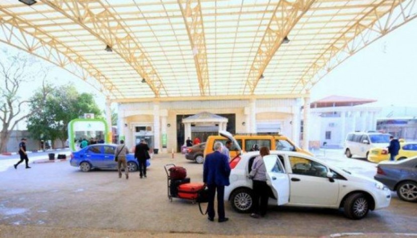 الجمعة.. تنقل 2803 مسافرين وإرجاع ثلاثة على معبر الكرامة