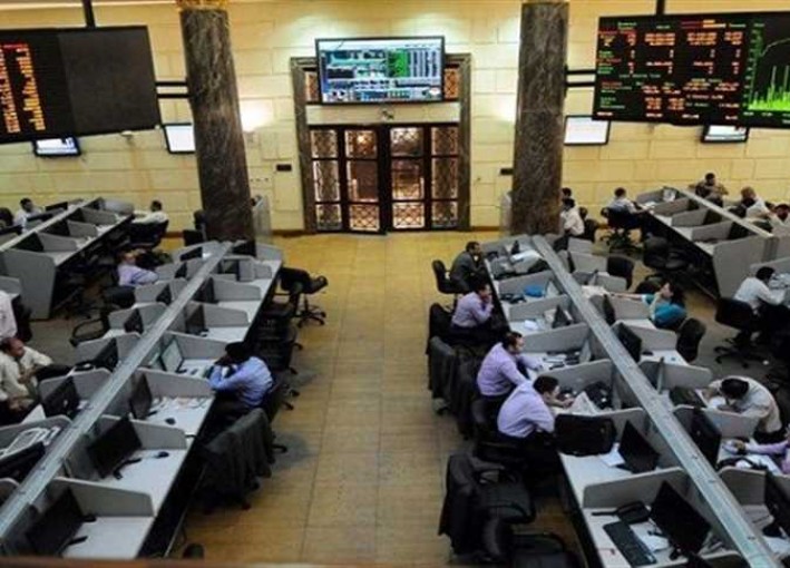 خفض الفائدة يقود بورصة مصر إلى أكبر مكاسب شهرية في 2019