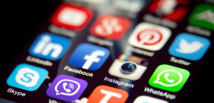 خبراء يحذرون.. إياكم تثبيت هذه التطبيقات على هواتفكم!